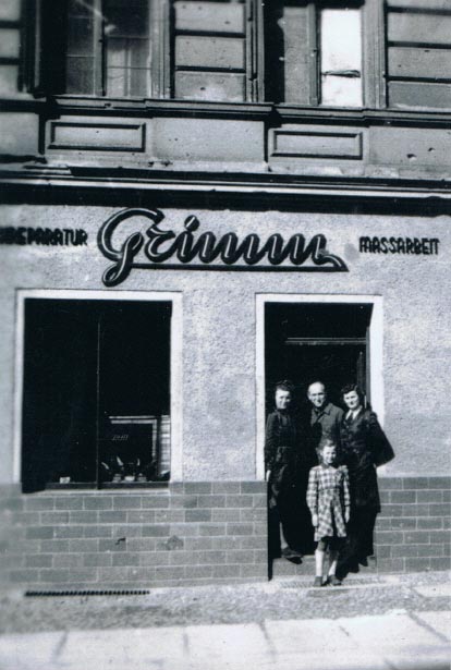 Grimms Schuhe Berlin-Wedding 1929 Grimms Schuhe in Berlin-Wedding im Jahr 1929